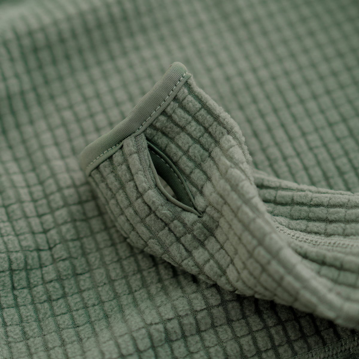 Lil’ Squak – Kids’ Grid Fleece Mid-Layer Hoodie