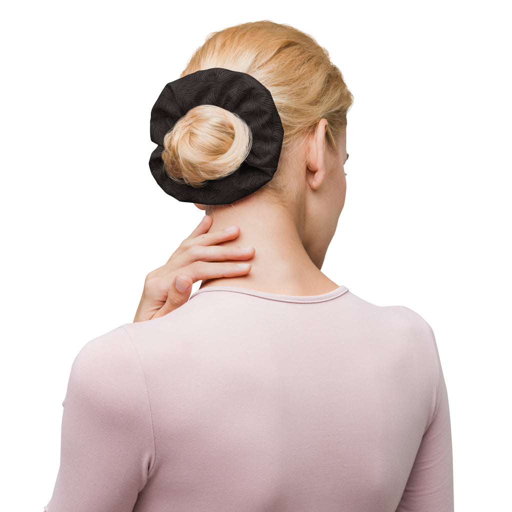 Shades of Black Scrunchie – eNDē project