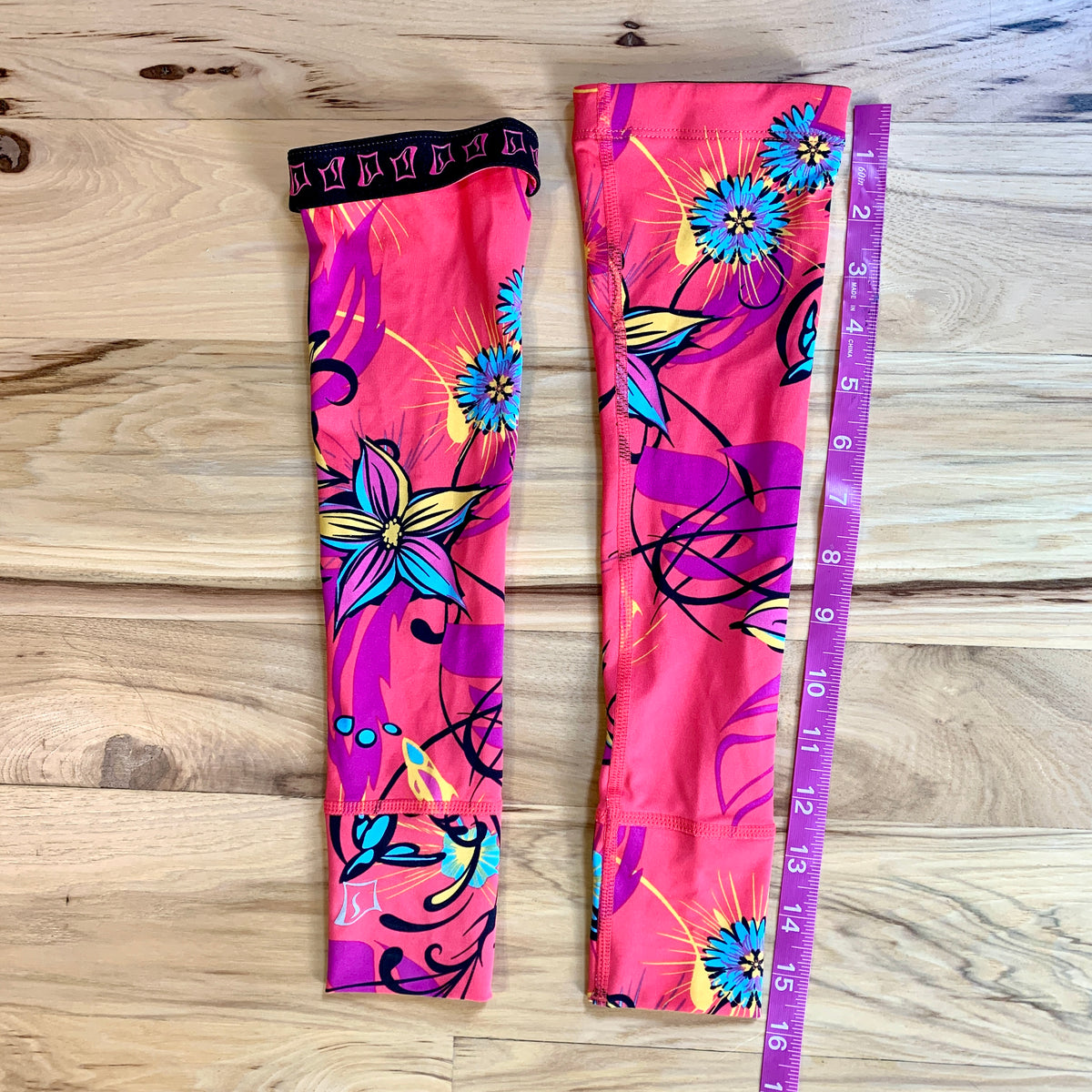 Skirt Sports Arm Warmers - Small/Medium