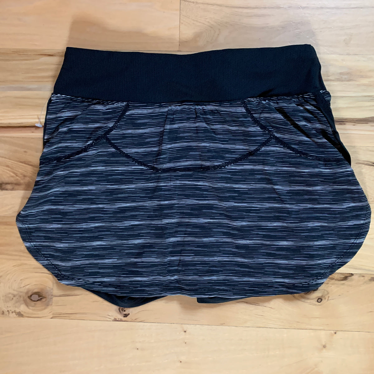 Skirt Sports Race Magnet Skirt with Shorties - Streak/Black - Small