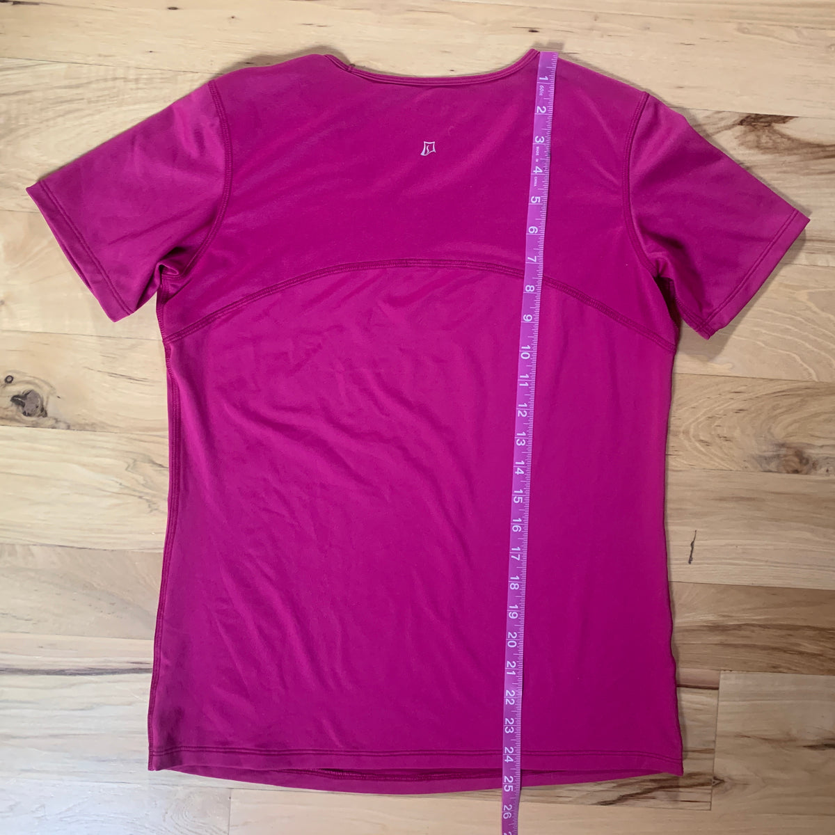 Skirt Sports Free Flow Tee - Raspberry - Small