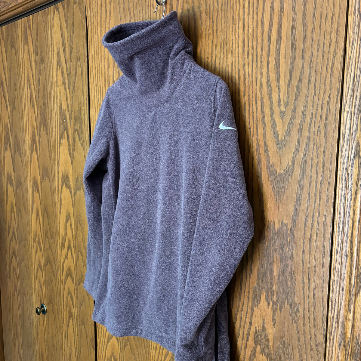 Nike Dri Fit Women's Lavender Microfiber Fleece Pullover Sweatshirt - Large