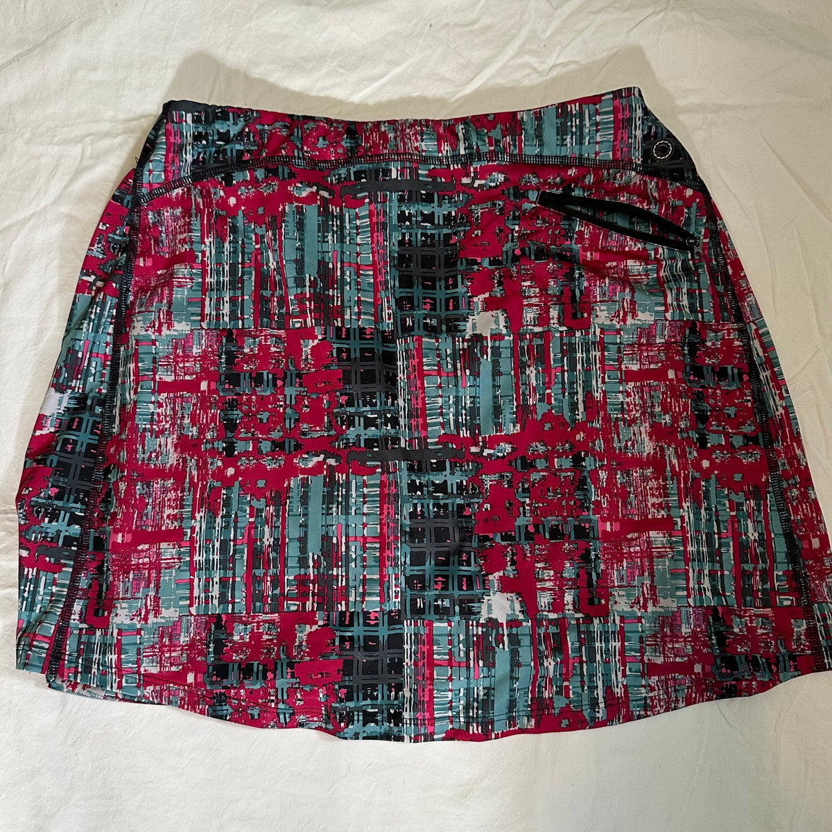 Skirt Sports Happy Girl Skirt, Rad Plaid print, Size L