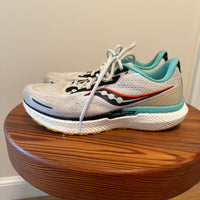 Saucony Triumph Running Shoes, Size 9.5