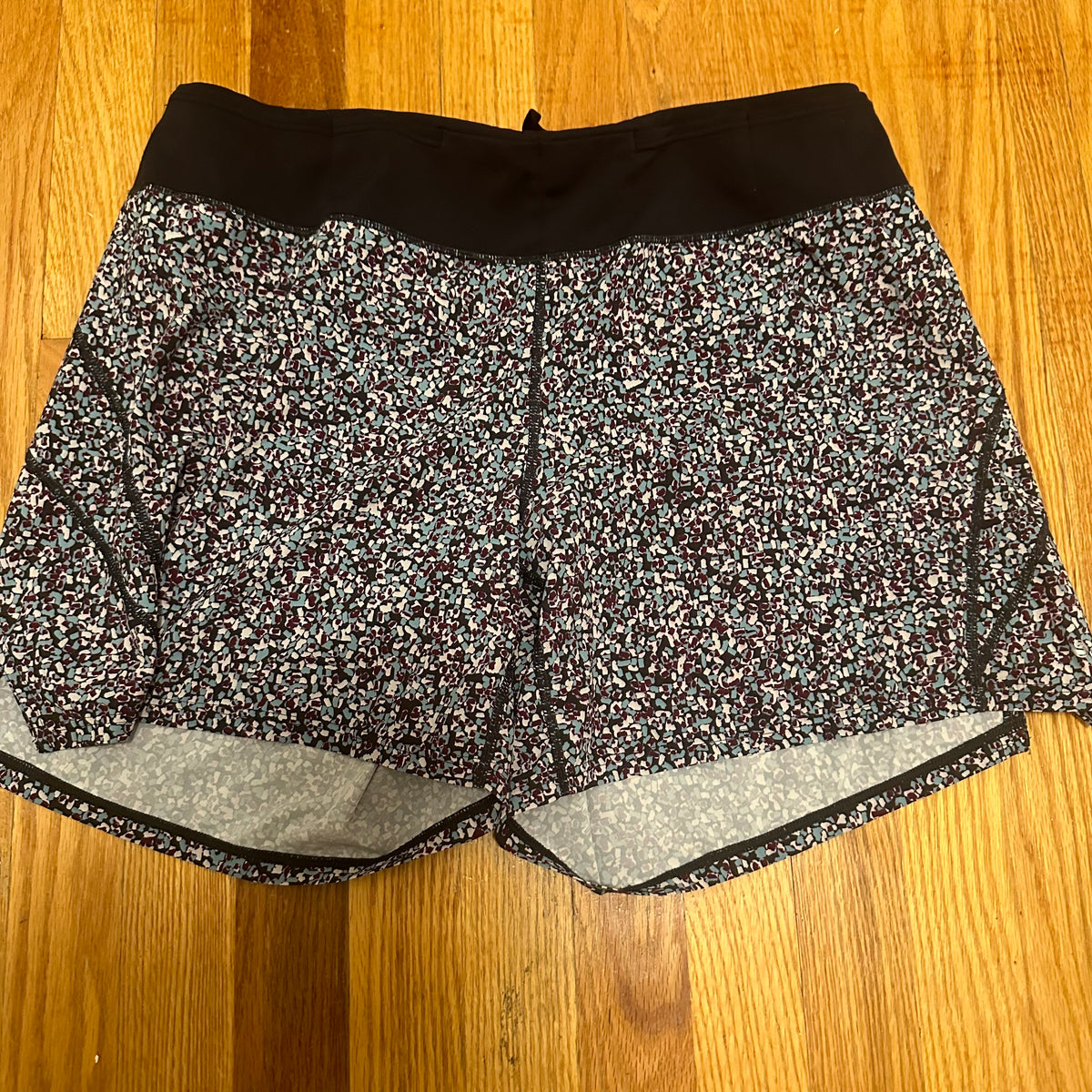 Skirt Sports Go Longer Shorts, Size L, Blue Mineral Print