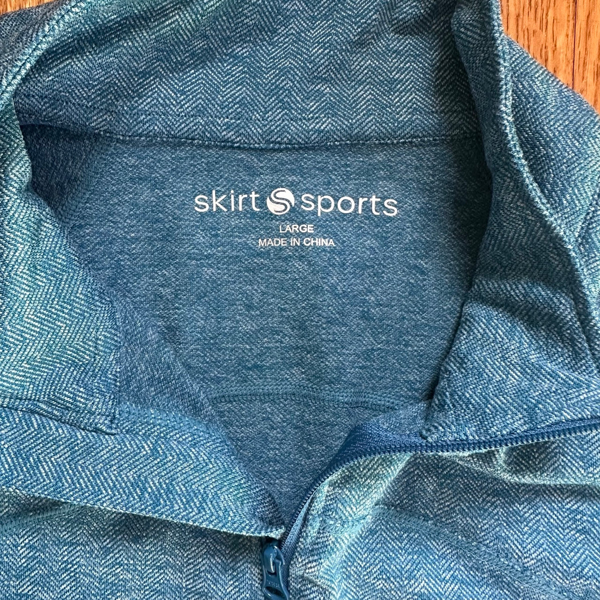 Skirt Sports Go The Distance, aka Tough Chick Top, Nightingale Blue Vintage Chic, Large
