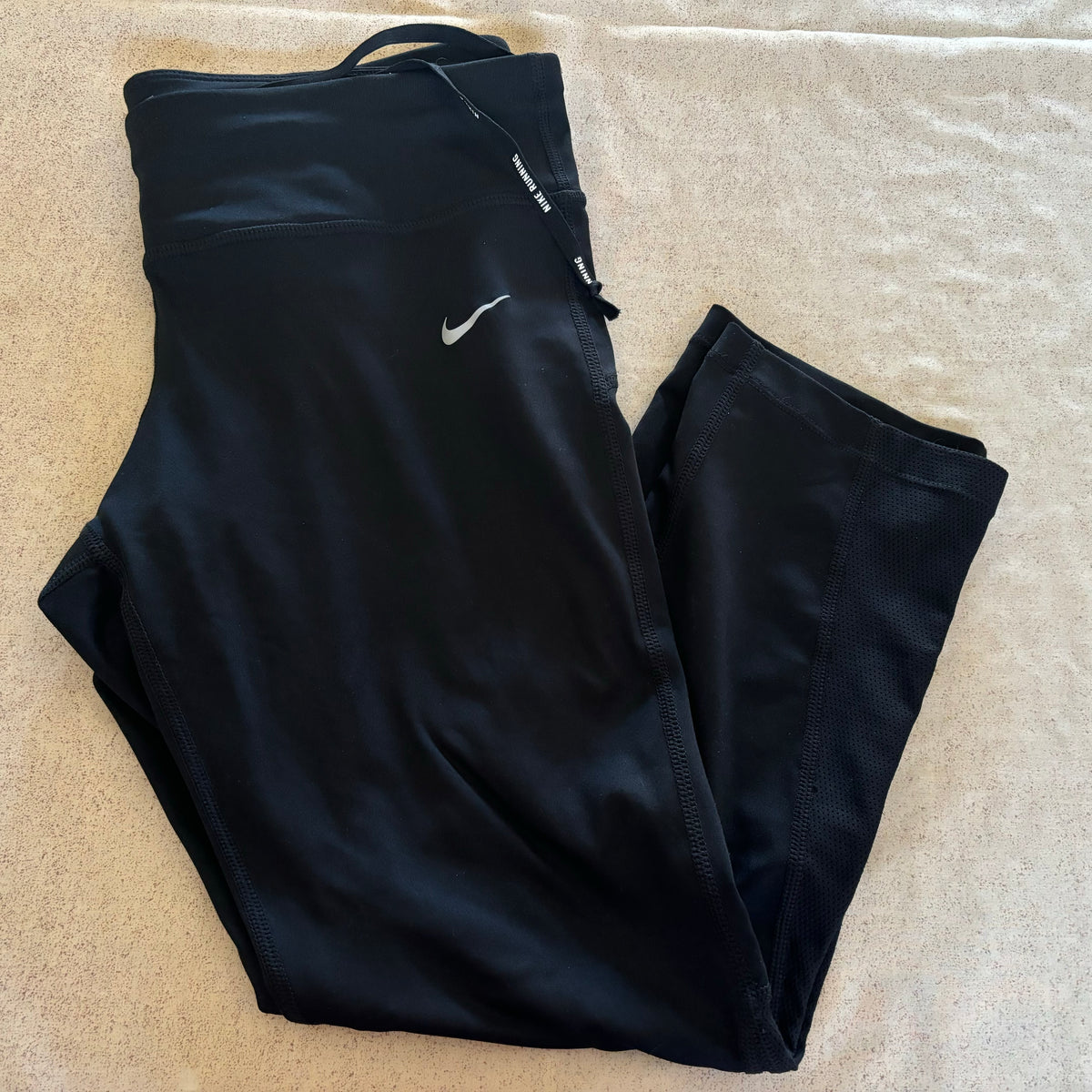 Nike knicker running pants large