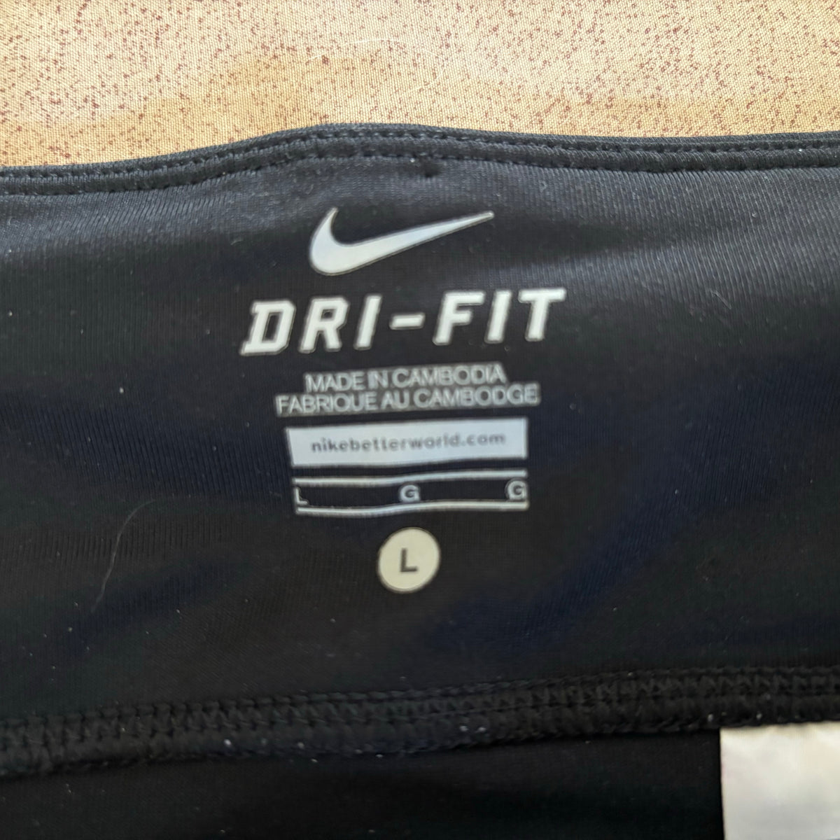 Nike knicker running pants large