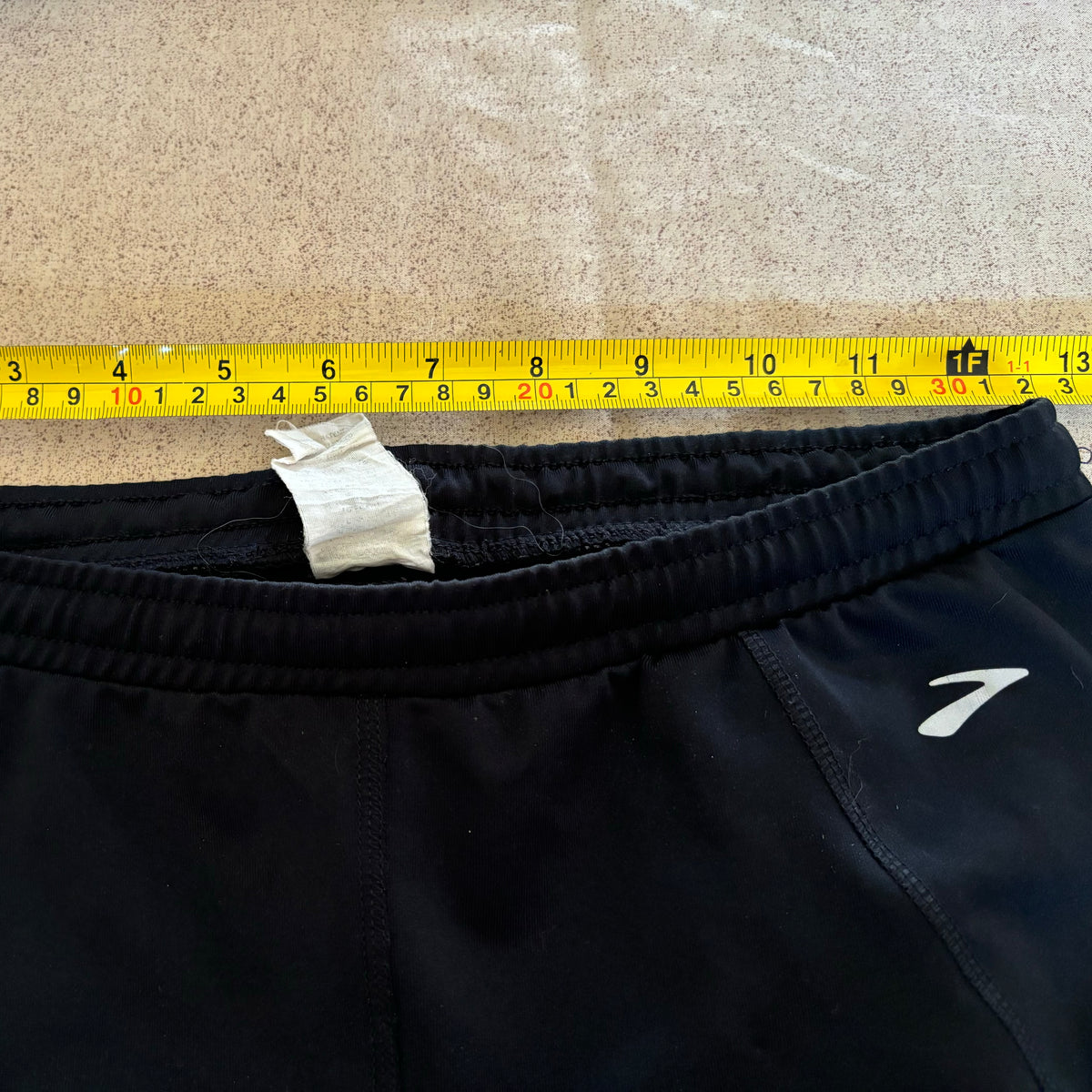 Brooks leggings medium