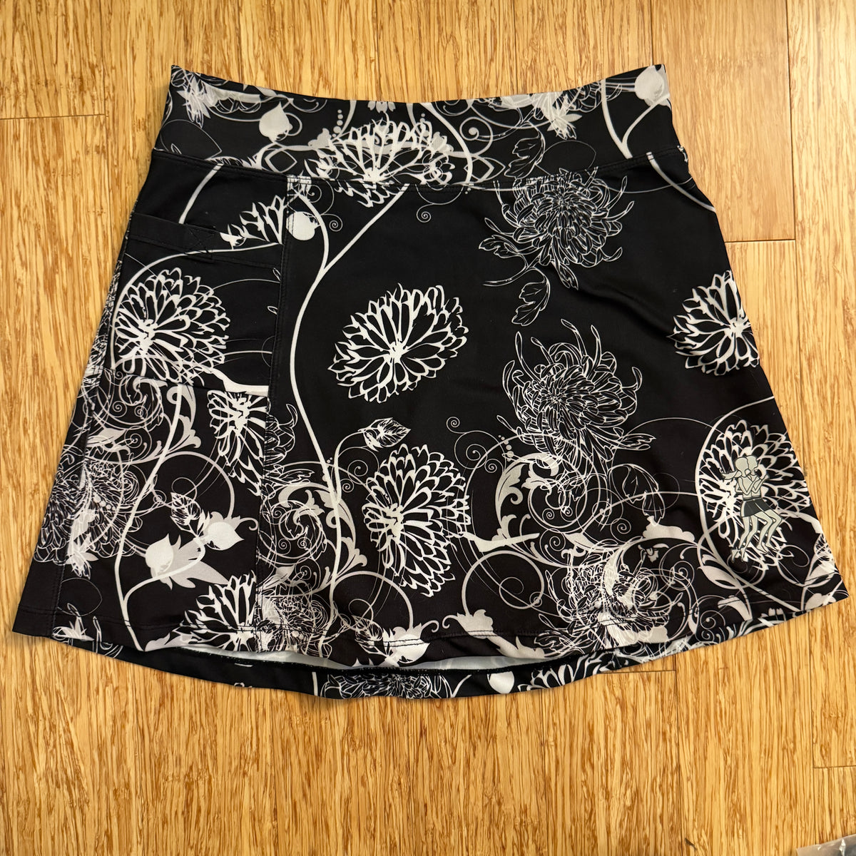 Running Skirts Athletic Skirt: Mums Noir