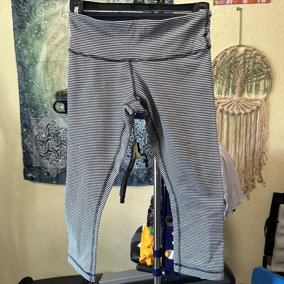 Lululemon Athletica Blue White Checkered Crop Leggings Size 4