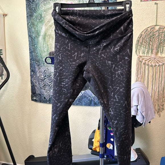 Lululemon Constellation Print Crop Leggings Size 6 , 21" inseam